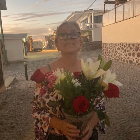 Meet your Posher, Arlene - Picture 1 of 5